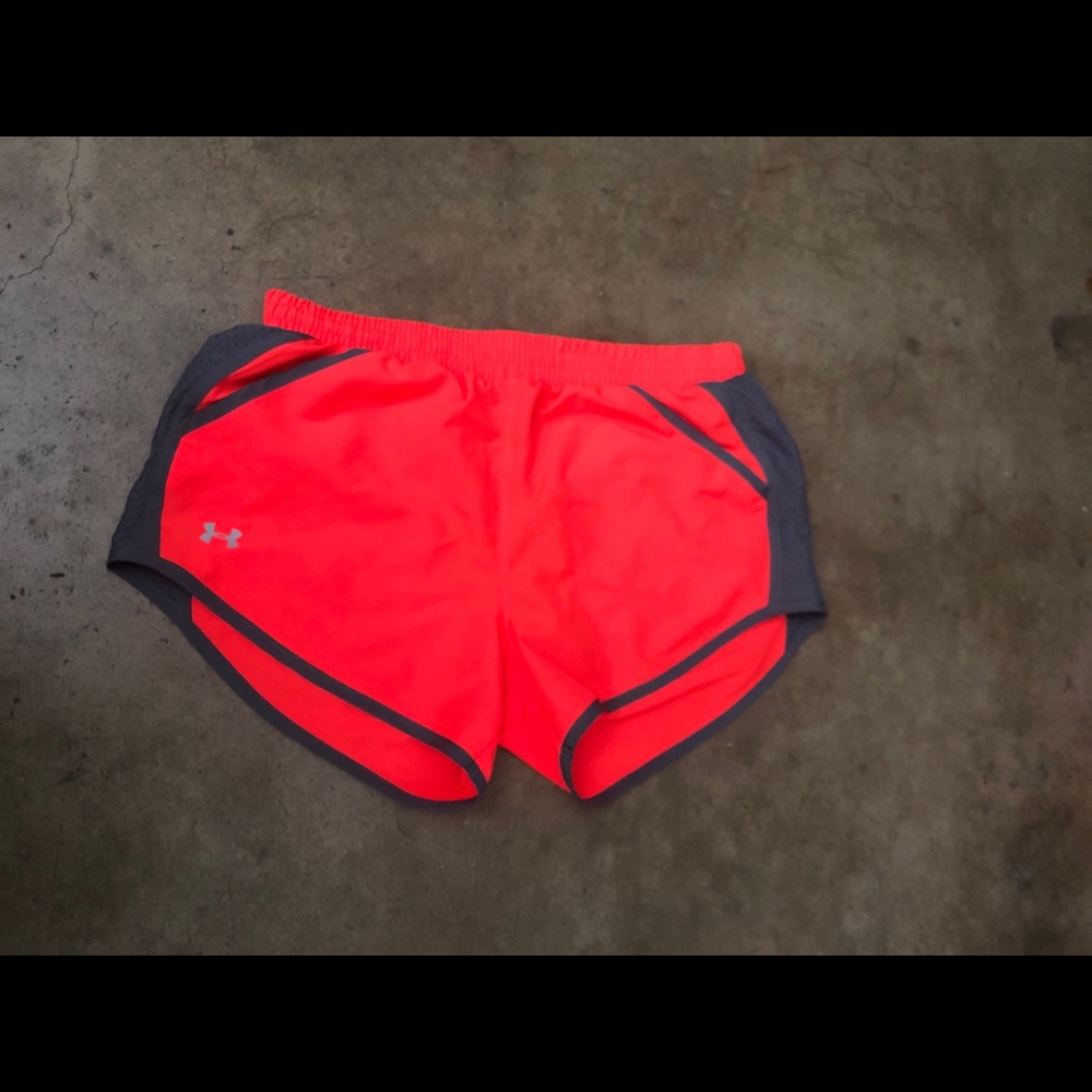 UA Shorts - Picture 4 of 7